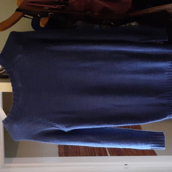 Sweater - Picture 3 of 4